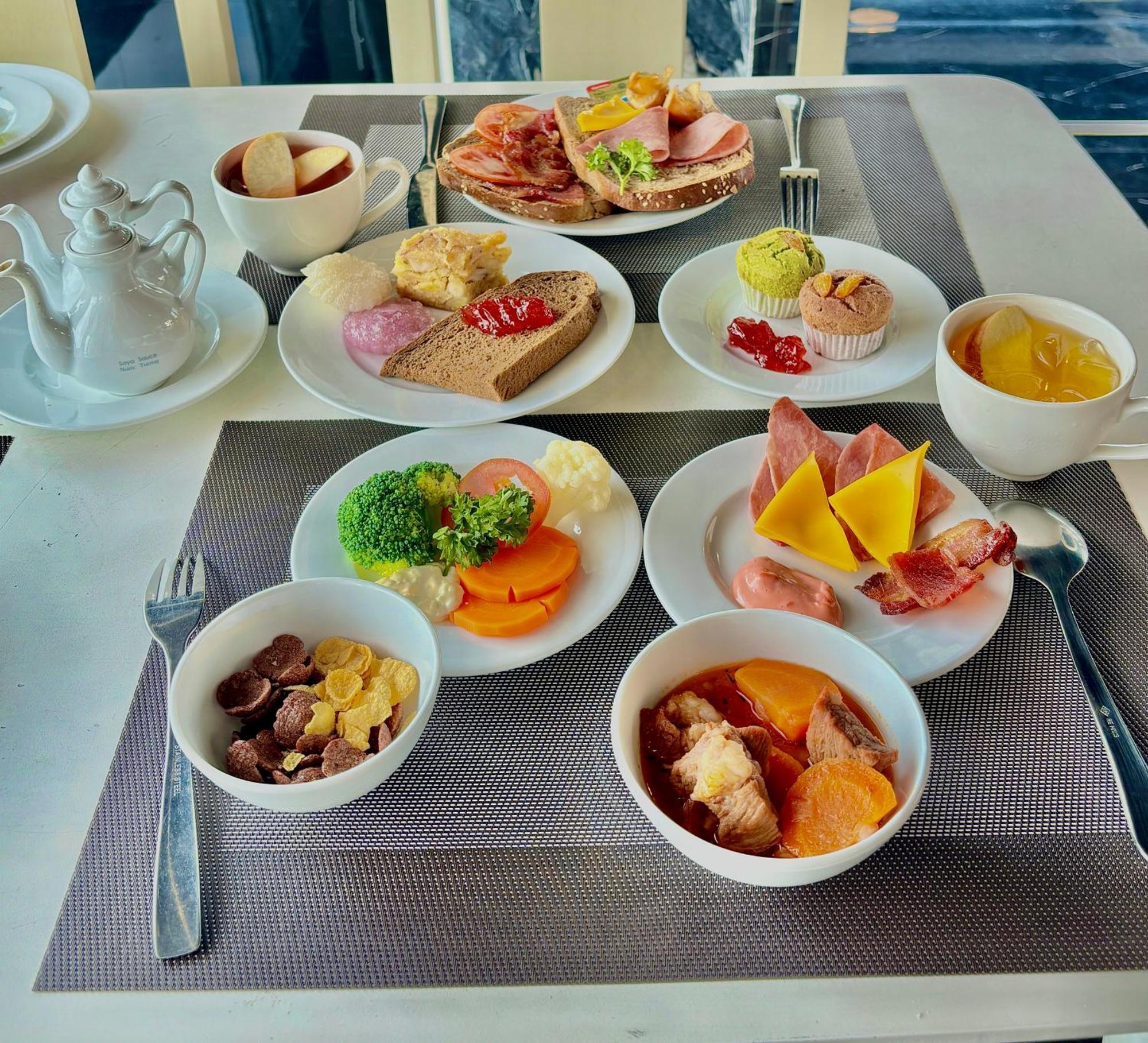 Huazhu Hotel Ho Chi Minh-stad Buitenkant foto