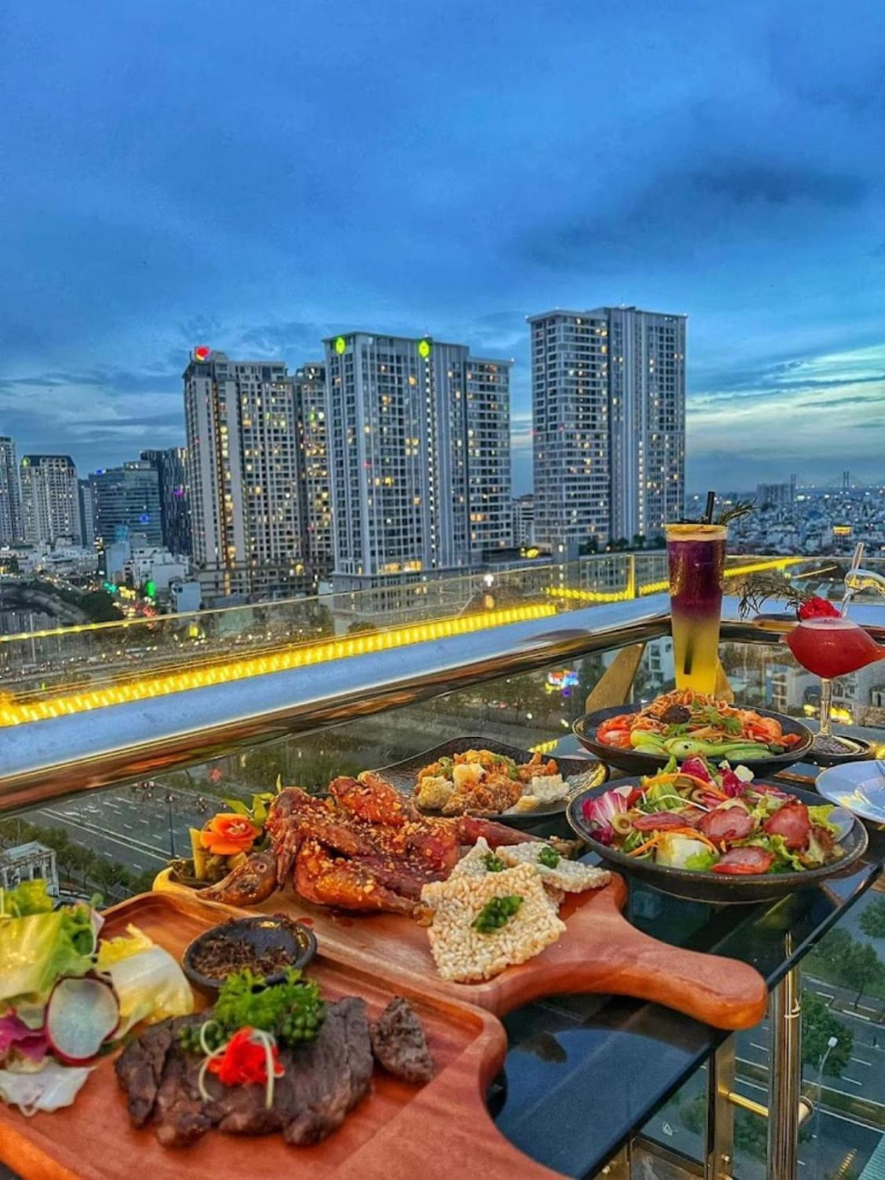 Huazhu Hotel Ho Chi Minh-stad Buitenkant foto