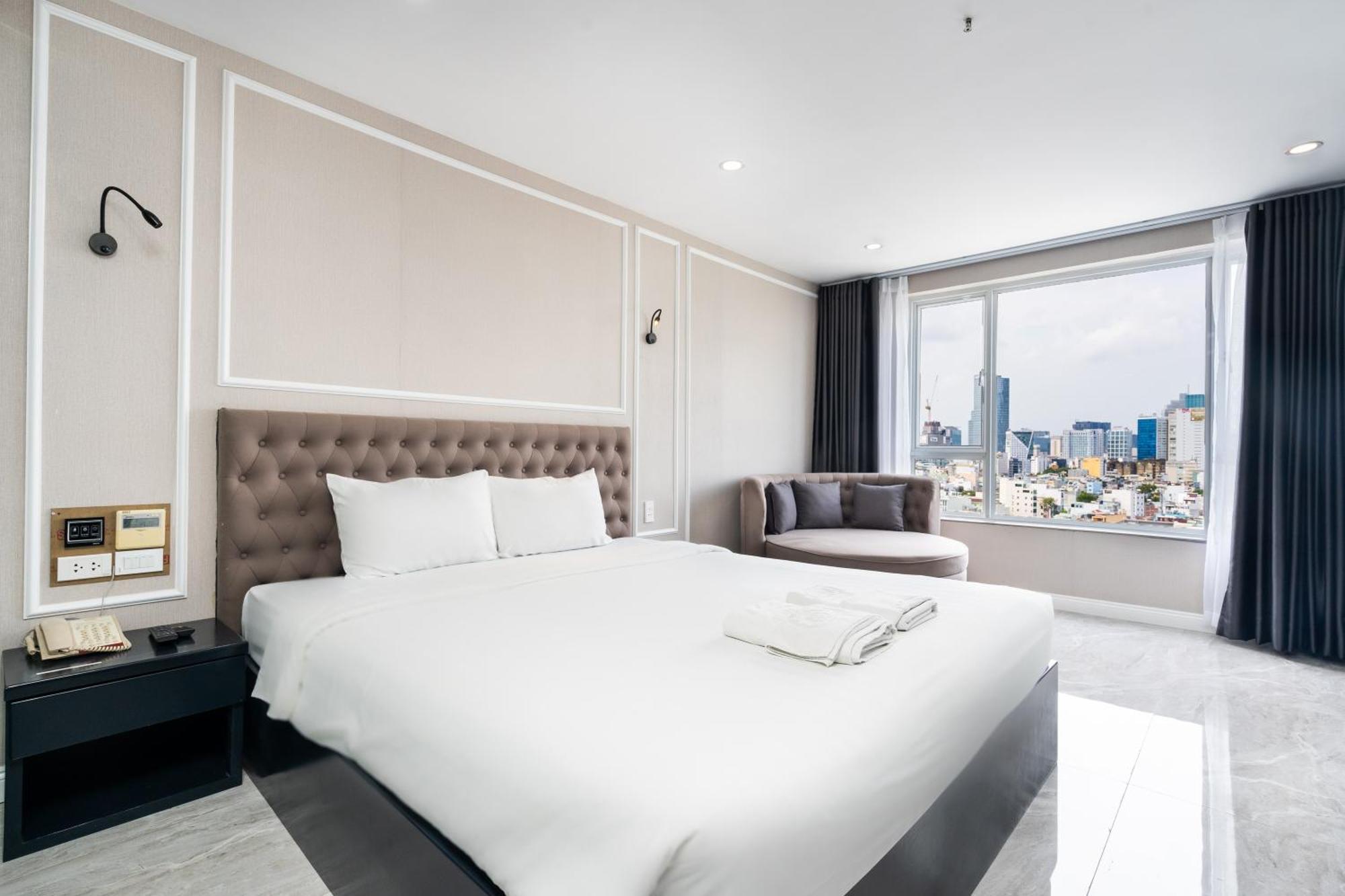 Huazhu Hotel Ho Chi Minh-stad Buitenkant foto